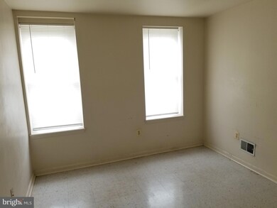1915 Herbert St, Baltimore, MD 21217 - photo 7