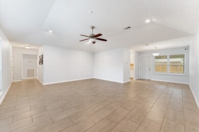 7346 Odinglen Dr, Houston, TX 77095 - photo 4