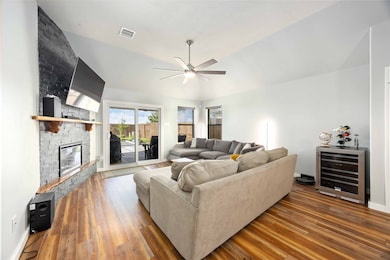 4114 Brunswick Crossing Ln, Houston, TX 77047 - photo 5