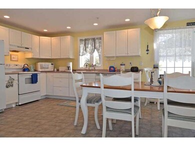 8 Seabreeze Ave, Old Orchard Beach, ME 04064 - photo 3