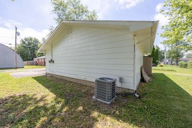 530 Center St, Russells Point, OH 43348 - photo 4