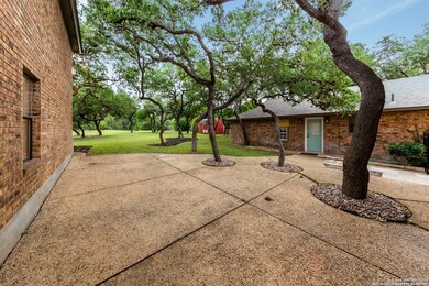 10815 Hunters Way, Helotes, TX 78023 - photo 3