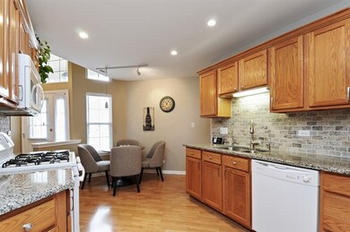 2020 Tamahawk Ln unit 2020, Naperville, IL 60564 - photo 6