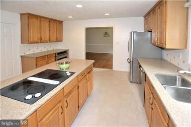 13408 Sand Rock Ct, Chantilly, VA 20151 - photo 6