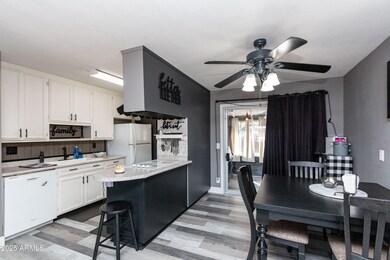 Bayberry Eat-In Kitchen
