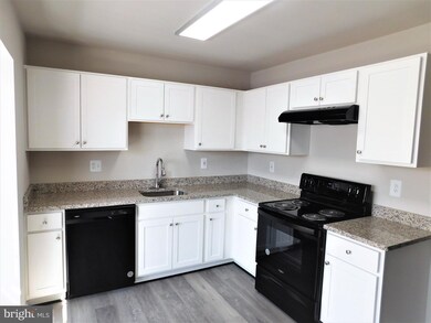 5797 Indian Cedar Ct, Frederick, MD 21703 - photo 3