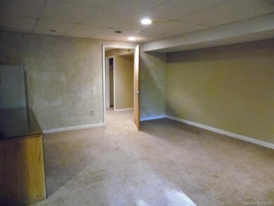 315 Heritage Rd, Statesville, NC 28625 - photo 5