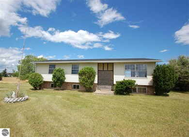 921 S Morrison Rd, West Branch, MI 48661 - photo 2