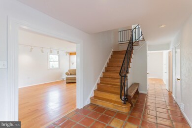 5 Azalea Cir, Lafayette Hill, PA 19444 - photo 2