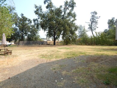 2190 Branstetter Ln, Redding, CA 96001 - photo 5