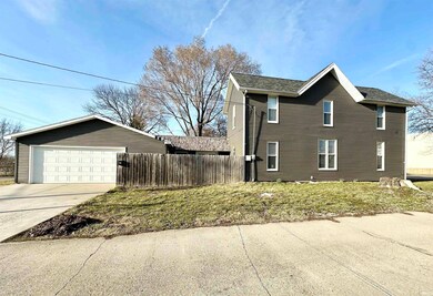 315 2nd St, Covington, IN 47932 - photo 3