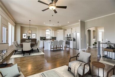 21013 Emerald St, Spring Hill, KS 66083 - photo 7