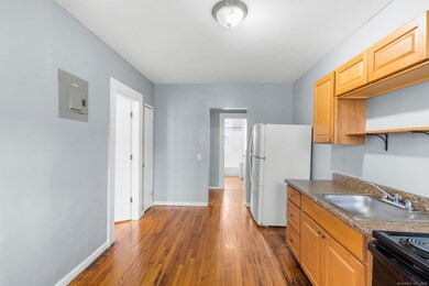 38 Beacon St unit 38A2, New Britain, CT 06053 - photo 3