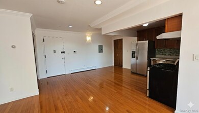 149-06 Northern Blvd unit 302, Flushing, NY 11354 - photo 6