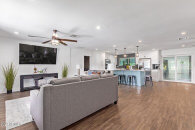 1004 N Constellation Way, Gilbert, AZ 85234 - photo 6