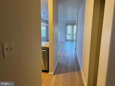 83 W Laurel Ave unit 1ST FL, Cheltenham, PA 19012 - photo 4