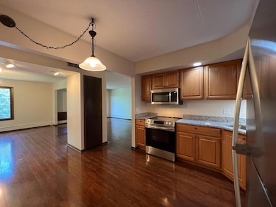 2485 Londin Ln E unit 418, Saint Paul, MN 55119 - photo 6