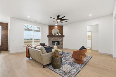 975 Hadley Ln, Tuttle, OK 73089 - photo 6