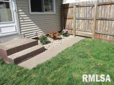 1803 W 54th St, Davenport, IA 52806 - photo 6