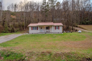 10 Vinewood Ln, Hitchins, KY 41146 - photo 5