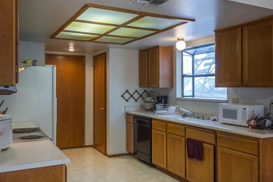 kitchen2