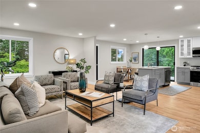 22039 16th Ave S, Des Moines, WA 98198 - photo 3