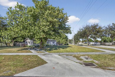 751 Royal Palm Beach Blvd, Royal Palm Beach, FL 33411 - photo 4