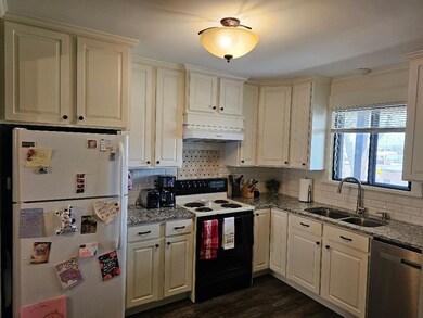 8820 Aldrich Ave S, Bloomington, MN 55420 - photo 5