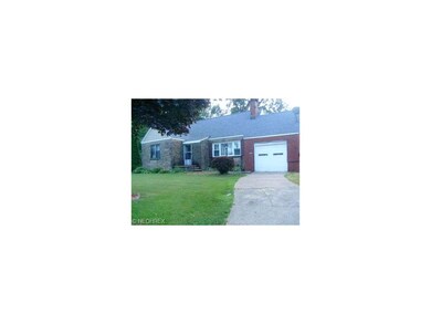 450 W Liberty St, Geneva, OH 44041 - photo 2