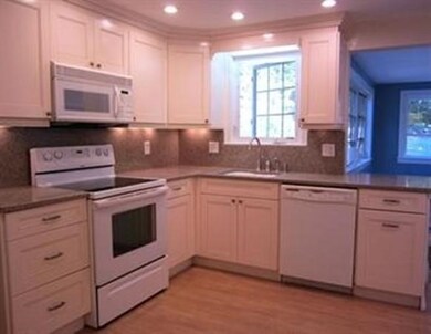 7 Charles St, North Reading, MA 01864 - photo 4