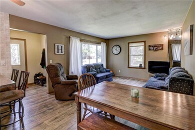 3369 Locust Ln, Eau Claire, WI 54703 - photo 2