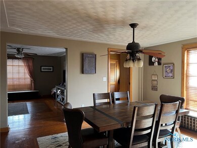 Dining room looking toward the living room and ent