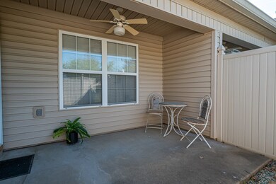 2046 Viola Gardens, Owensboro, KY 42303 - photo 5