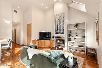 605 W Main St unit PH-A, Aspen, CO 81611 - photo 4