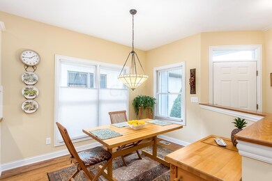 Eat-in Kitchen Space