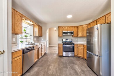 11640 E Manzanita Trail, Dewey-Humboldt, AZ 86327 - photo 6