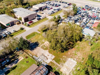 11406 Cora St, Houston, TX 77088 - photo 2