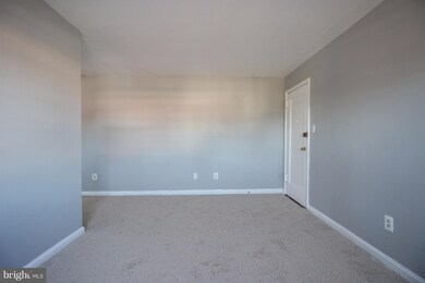 2243 Huntington Ave unit 201, Alexandria, VA 22303 - photo 2