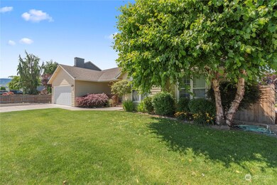 340 Manowar Ln, East Wenatchee, WA 98802 - photo 3