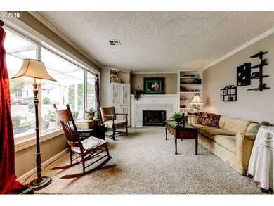 106 S 4th St, Creswell, OR 97426 - photo 7