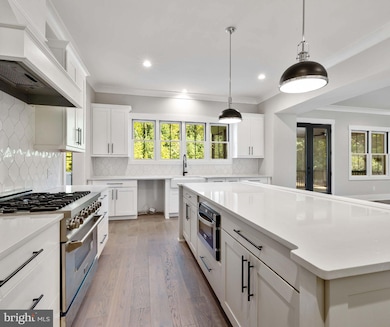 4150 Sommerfield Dr, Hampstead, MD 21074 - photo 7