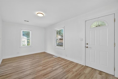 1910 10th St, Des Moines, IA 50314 - photo 5