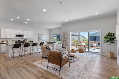 8169 S 185th St, Omaha, NE 68136 - photo 2