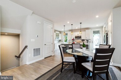 18267 Summit Pointe Dr, Dumfries, VA 22026 - photo 6