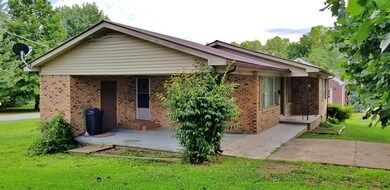 238 Meadow Brook Dr, Linden, TN 37096 - photo 4