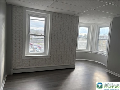 406 Mahoning St, Lehighton, PA 18235 - photo 3