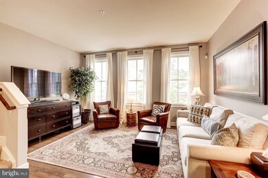 830 Montgomery St, Alexandria, VA 22314 - photo 4