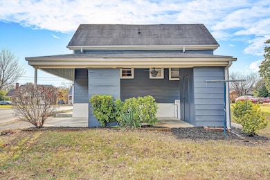 3203 Roundhill Ave NW unit A and B, Roanoke, VA 24012 - photo 4