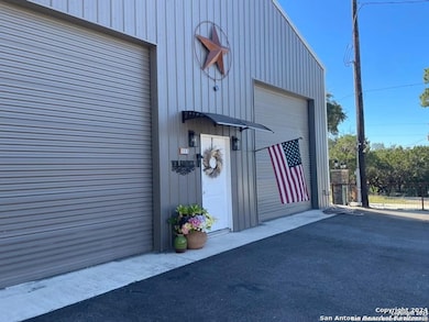 151 Jones Beach Dr unit 1, Lakehills, TX 78063 - photo 2