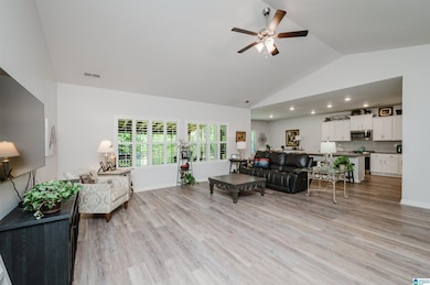 1089 Mountain Laurel Cir, Moody, AL 35004 - photo 4